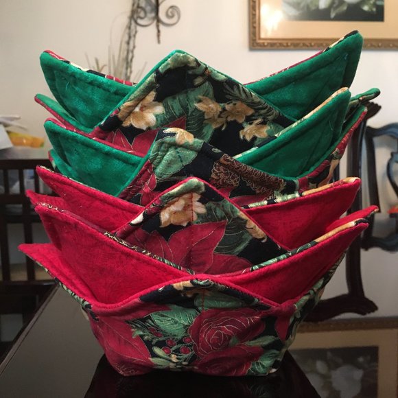 Bowl Cozies & Potholders Holiday Gifts and Stocking Stuffers - Picture 4 of 9